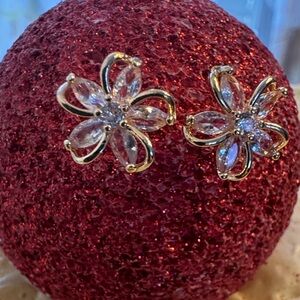 Trendy Jewels Gold and Silver Petal Earrings